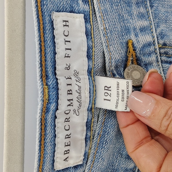 Abercrombie & Fitch Cotton Denim Jeans Boot Cut Size 12 Mid Rise - Picture 2 of 8